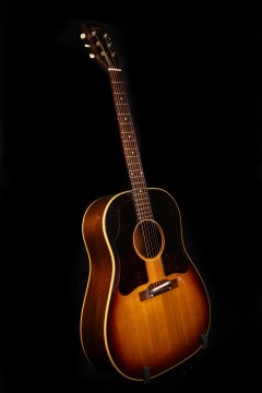 1961  GIBSON J-45