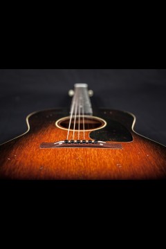 1944 GIBSON LG-2