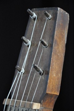 1930' LAP STEEL RADIO TONE