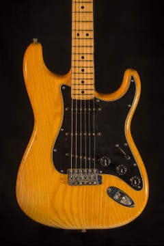 1976 FENDER STRATOCASTER