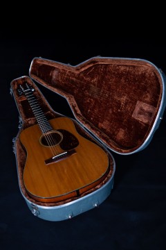 1967 Martin D18