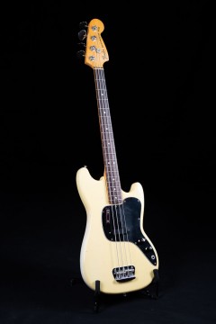 1976 FENDER Musicmaster Bass