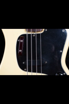 1976 FENDER Musicmaster Bass