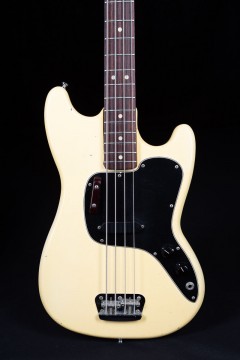 1976 FENDER Musicmaster Bass