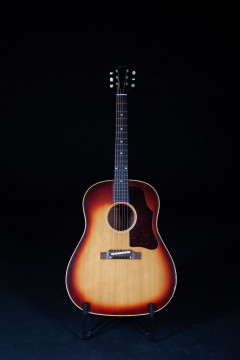 1962 GIBSON J45