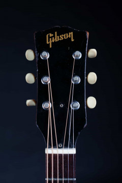 1967 GIBSON B-25