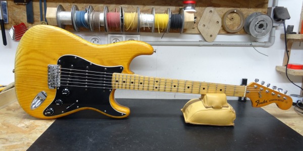 1976 Fender Stratocaster