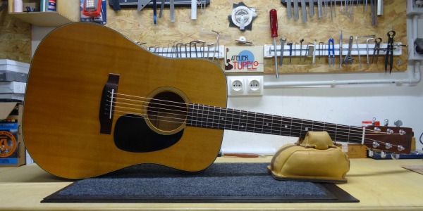 1973 Martin D-18